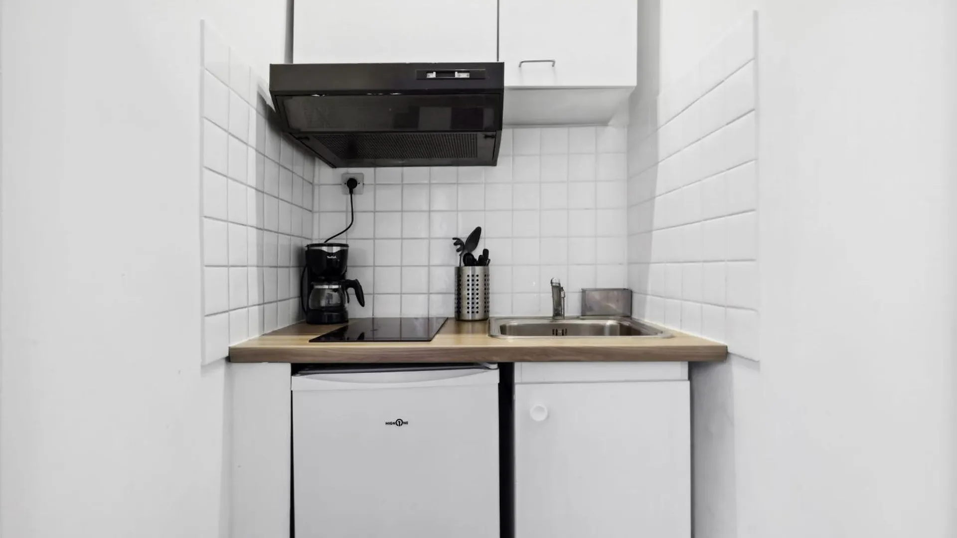 Le Marais & Place Des Vosges - Cityapartmentstay Paris